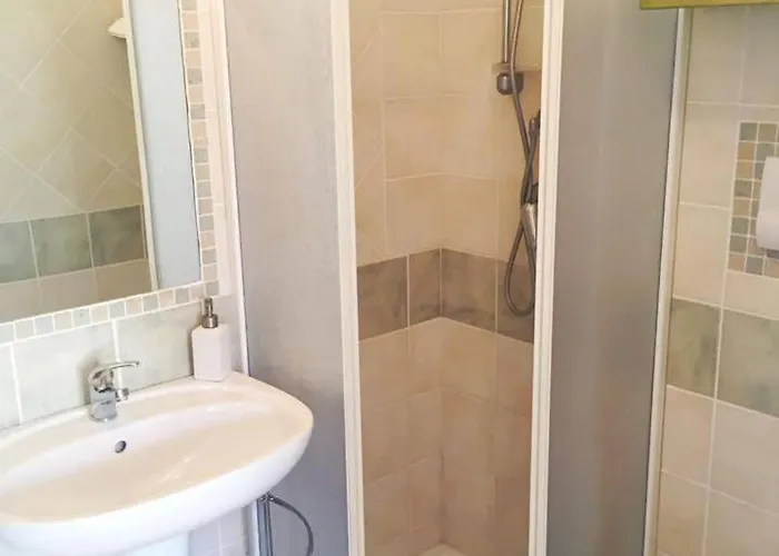 Ponente 招待所 3*